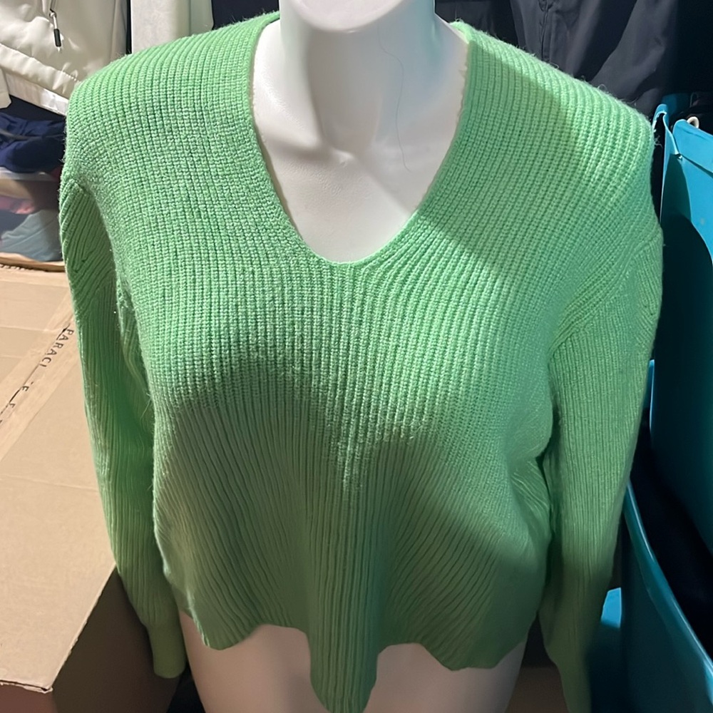 Tahari Large mint green sweater - Picture 1 of 3